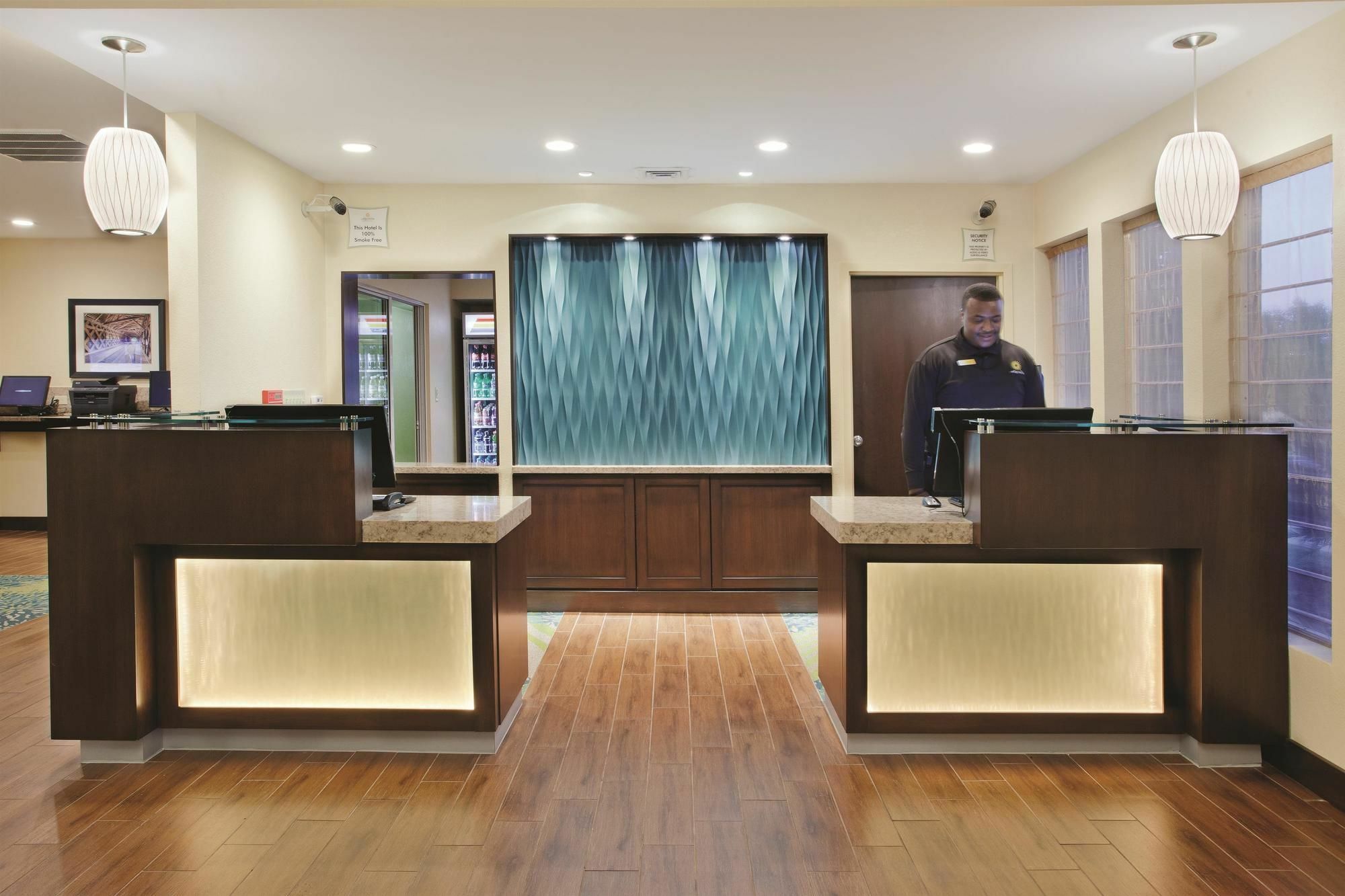 Hotel Wingate By Wyndham Valdosta/Moody Afb Exterior foto